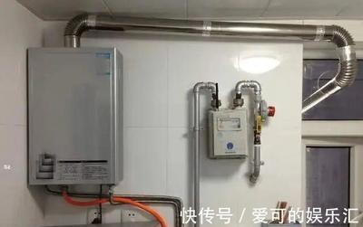 冬天燃氣熱水器一洗澡就涼颼颼，師傅揭秘 少了循環(huán)系統(tǒng)與彎頭里的大學問